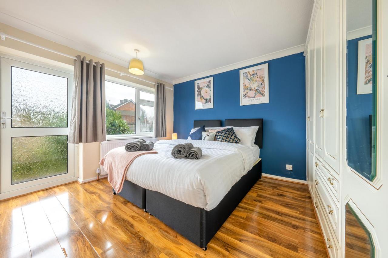 Pierocks Carver Entire House, Hot Tub & Wifi High Wycombe Exterior foto
